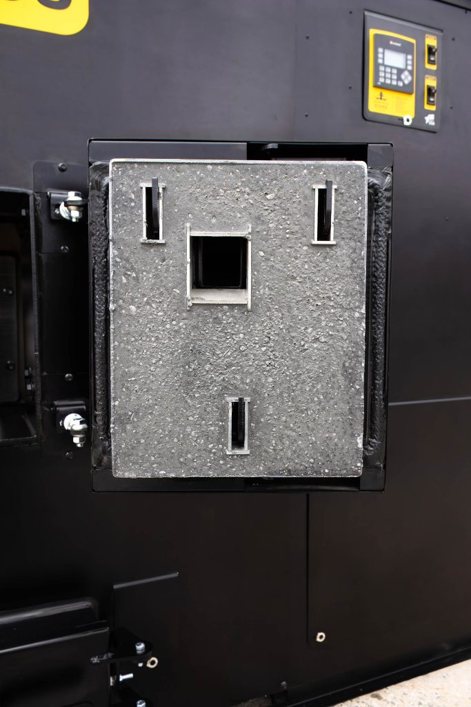 Bio200 fire box door